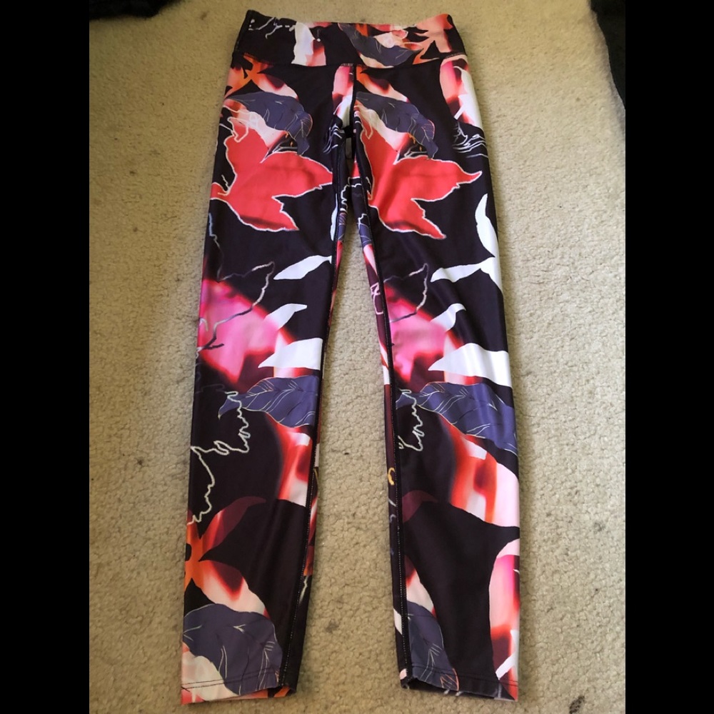 Size small floral joy lab leggings
